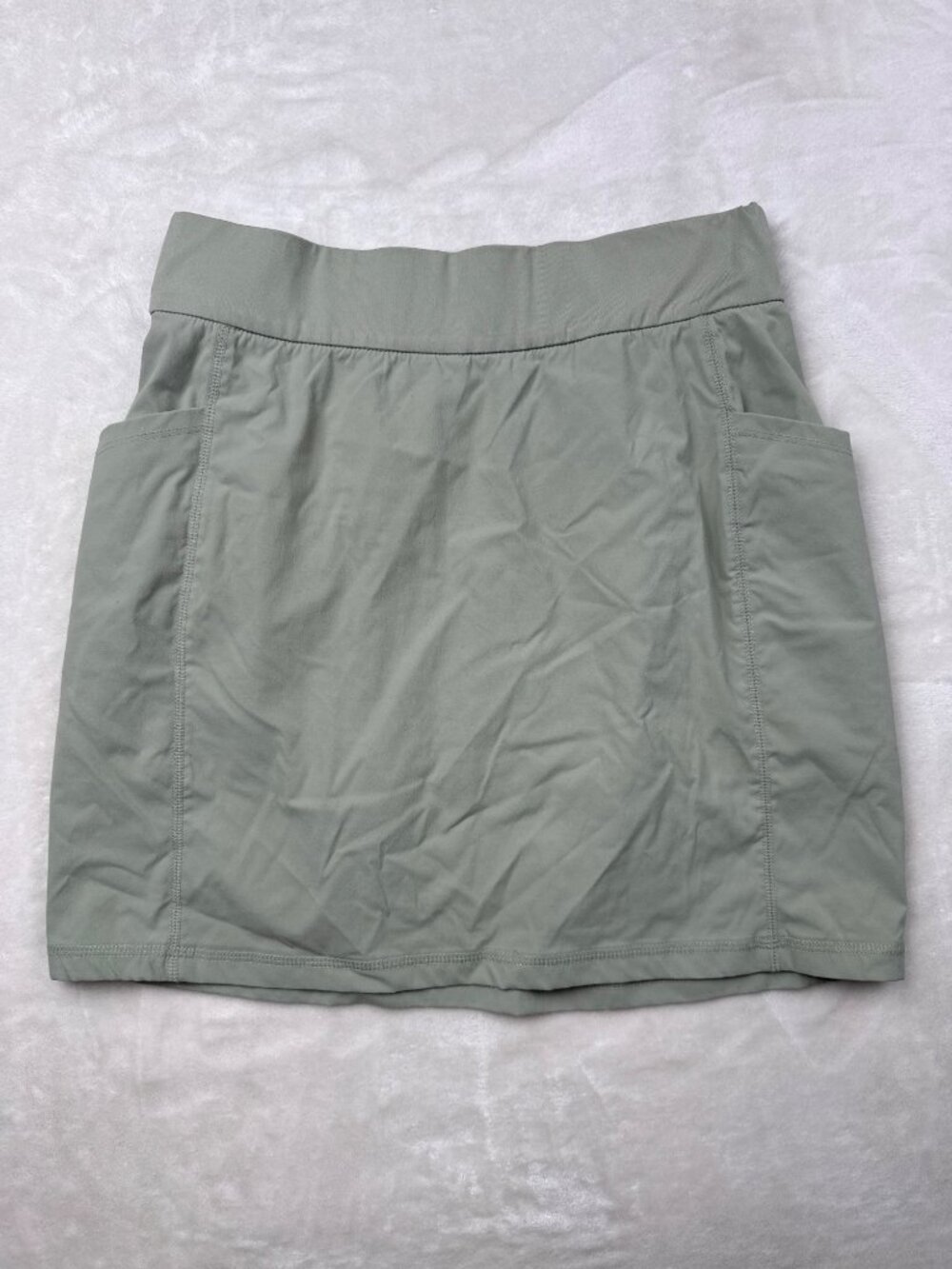 Columbia Womens Sage Green Skort Small With Pockets Lightweight Stretch